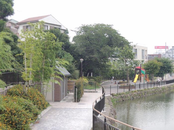 park. 560m to Koike park