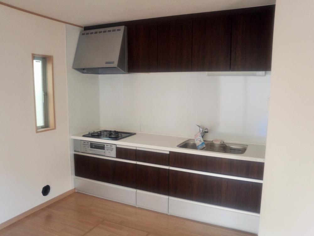 Kitchen. Artificial marble top of the system Kitchen. Mixing faucet single lever water purifier integrated. 