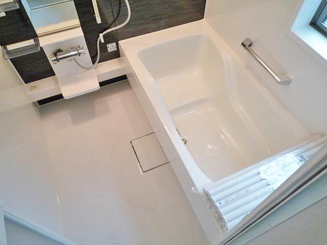 Same specifications photo (bathroom). Example of construction