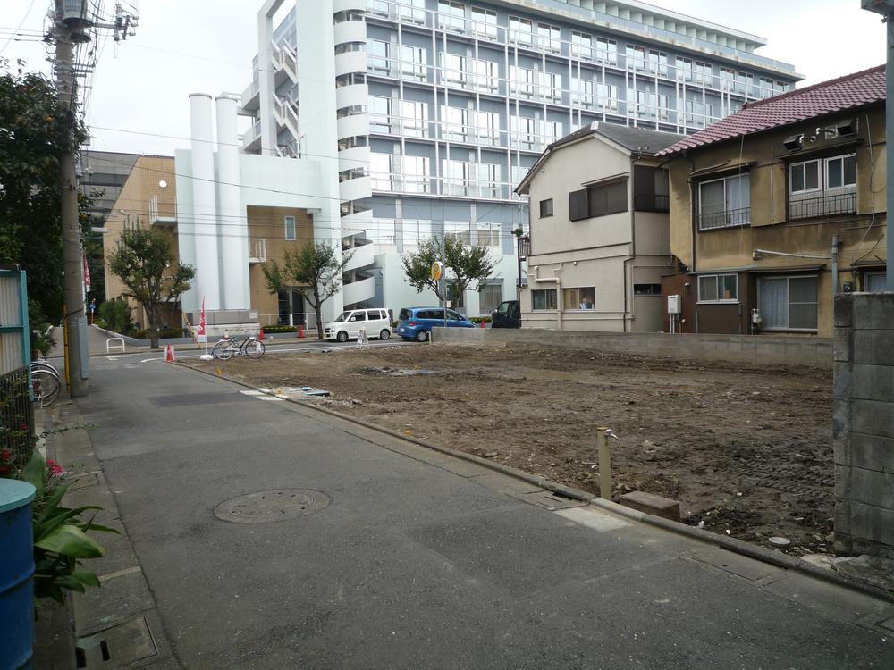 Local appearance photo. Local (11 May 2013) Shooting