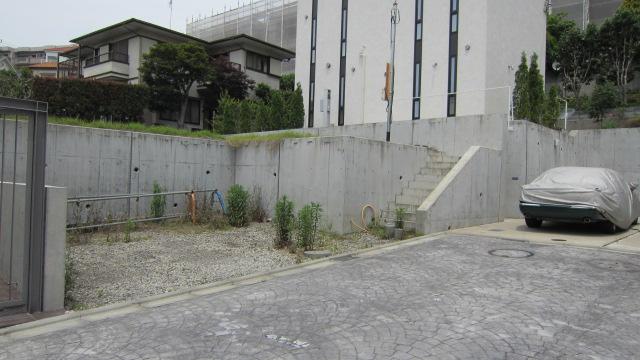 Local photos, including front road. Local (May 2013) Shooting