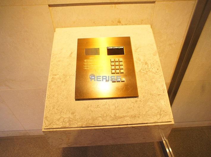 Security equipment. auto lock