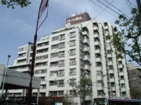 Local appearance photo. The total number of households is 132 units of condominiums.