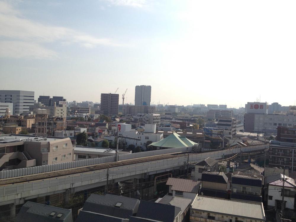 View photos from the dwelling unit. View from the site (November 2013) Shooting