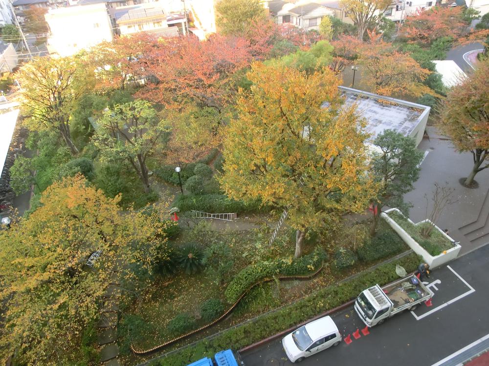 Other common areas. On-site park