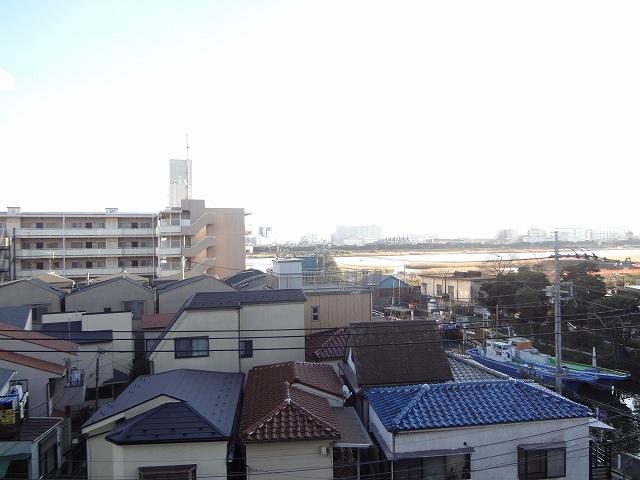 View photos from the dwelling unit. View from the site (December 2013) shooting south-facing ・ 5th floor, Per yang ・ Good view! Overlook the water surface of the Tama River