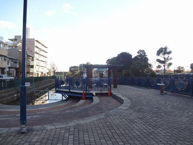 Other Environmental Photo. Adjacent ward Minamirokugo green space