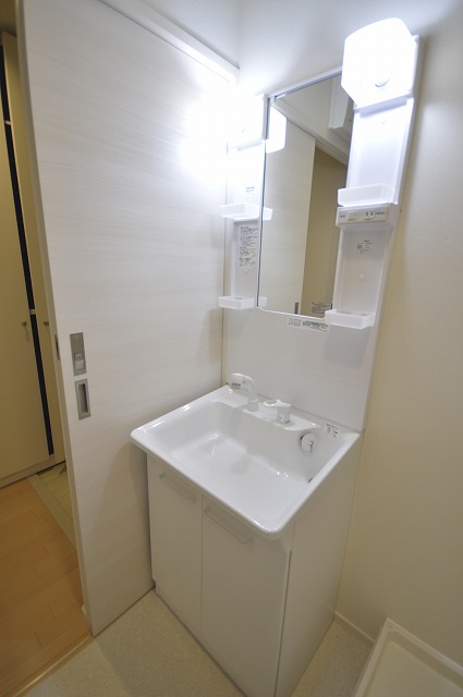 Washroom. Independent wash basin ☆ 