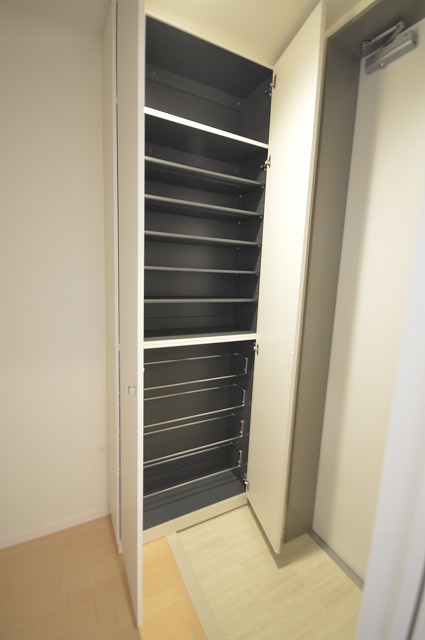 Entrance. Shoes BOX ☆ 