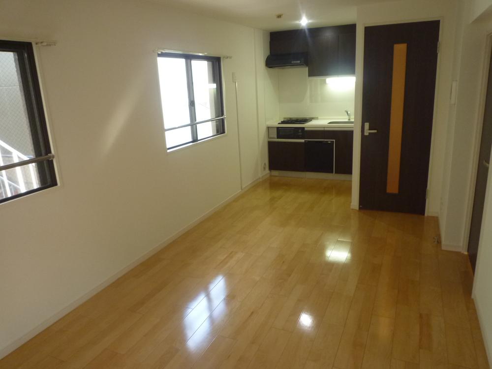 Living. Indoor (10 May 2013) Shooting