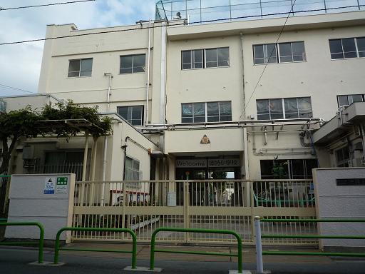 Primary school. Tokumochi until elementary school 400m
