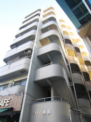 Building appearance. appearance