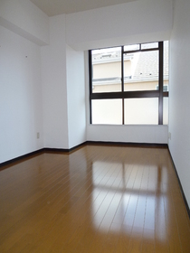 Living and room. Western is