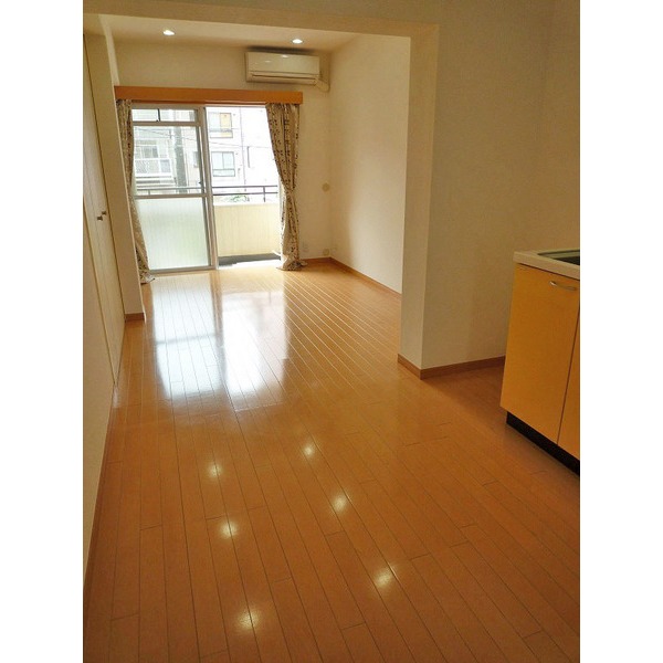 Living and room. Spacious of 10 quires LDK