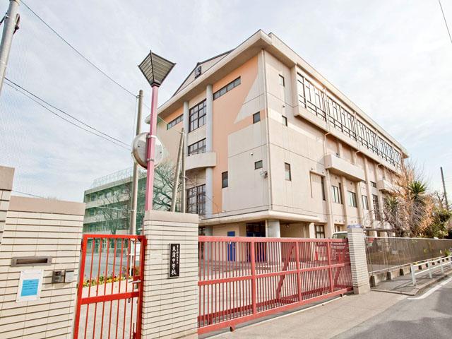 Junior high school. Higashikaba until junior high school 370m