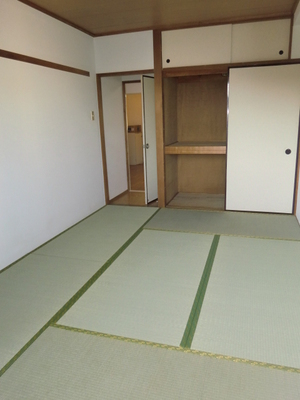 Other room space. Japanese-style room 6 quires