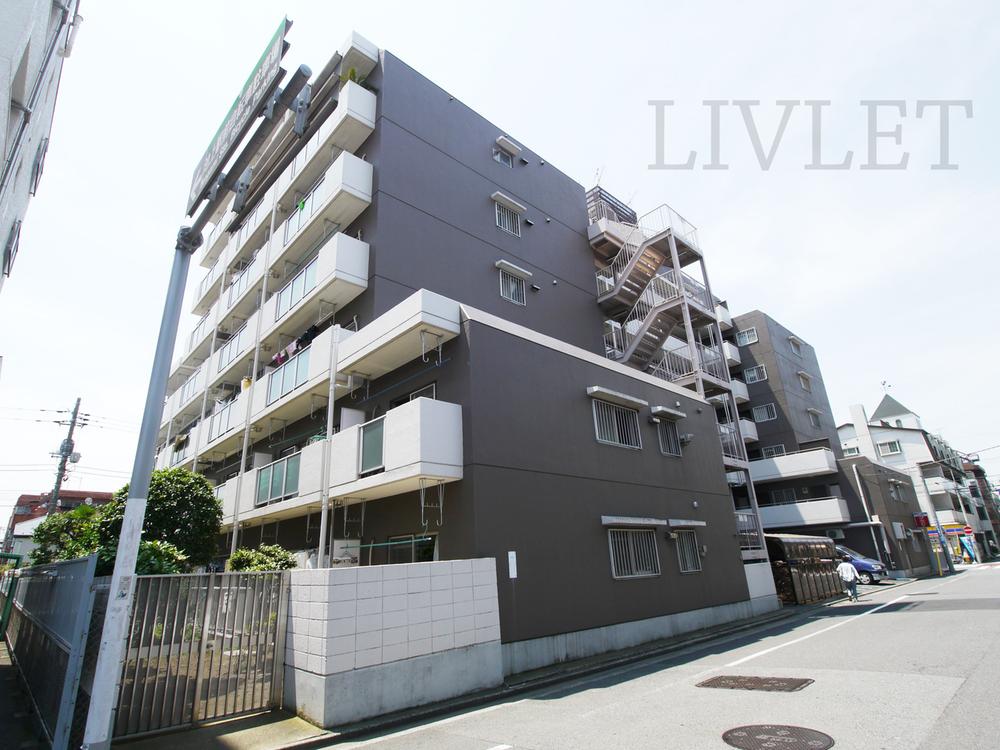 Local appearance photo