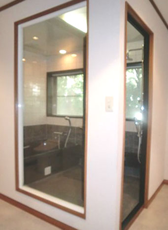 Bath. Shared bathroom