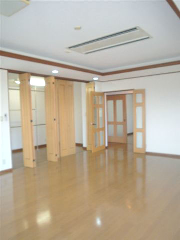 Other room space. Storage of the main bedroom