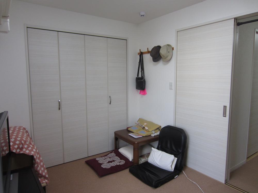 Non-living room. Indoor (June 2013) Shooting