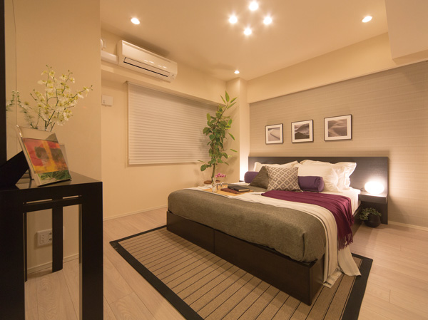 Interior.  [Western-style (1)] Looking back one day, The main bedroom to nurture sincere peace (Western-style 1). In order to your stay more relaxing time, We prepared various sizes of the plan.