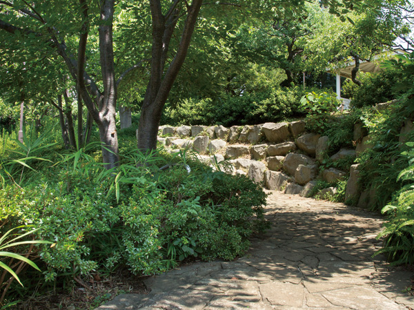 Surrounding environment. Nishimine Takasago park (6-minute walk / About 480m)