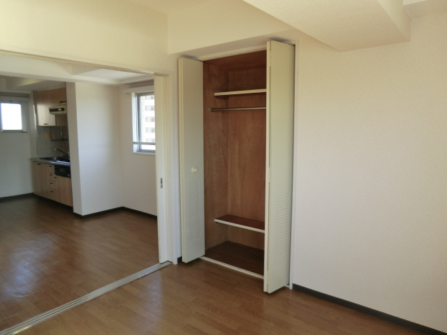 View. Entrance around