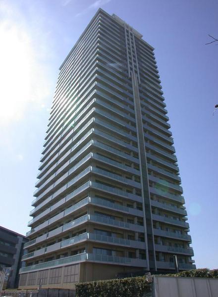 Local appearance photo.  [appearance] Colorful shared facilities, nursery ・ Cafe ・ Theater Room ・ Guest rooms ・ Car wash space, etc.