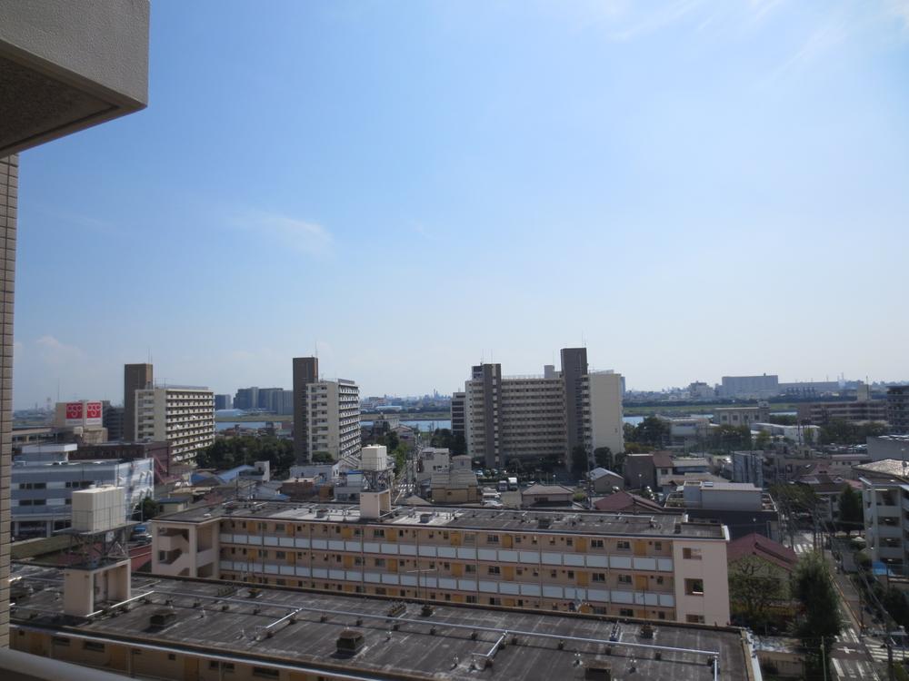 View photos from the dwelling unit. View from local (September 2013) Shooting