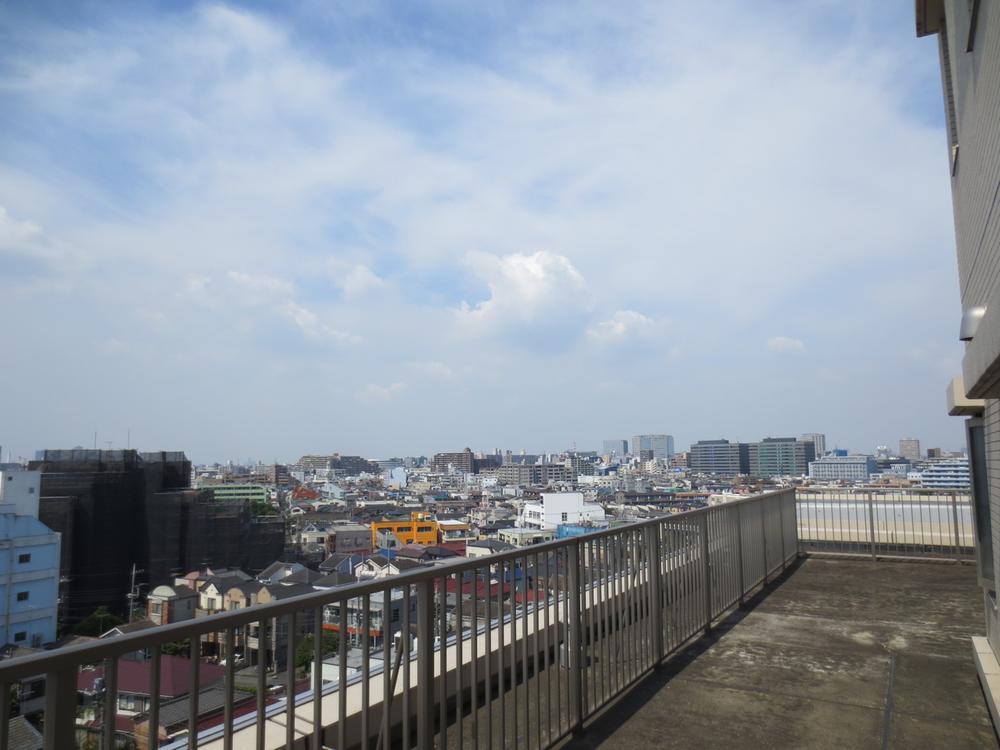 View photos from the dwelling unit. View from local (September 2013) Shooting