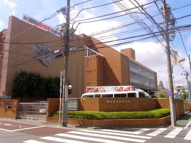 high school ・ College. 282m to the private Tokyo businessman High School