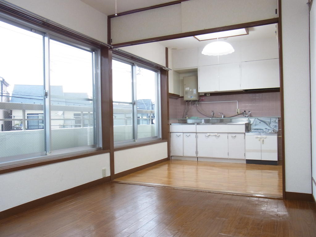 Other. And many windows is bright the entire room.