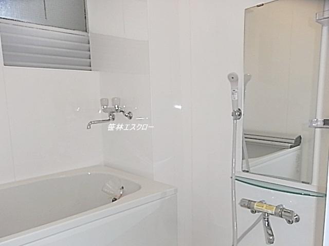 Bathroom. Unit bus new exchange already in Madoyu in the bathroom