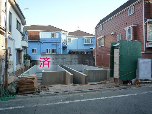 Local photos, including front road. Local (12 May 2013) Shooting