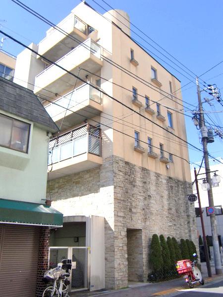 Local appearance photo. Provence-style appearance