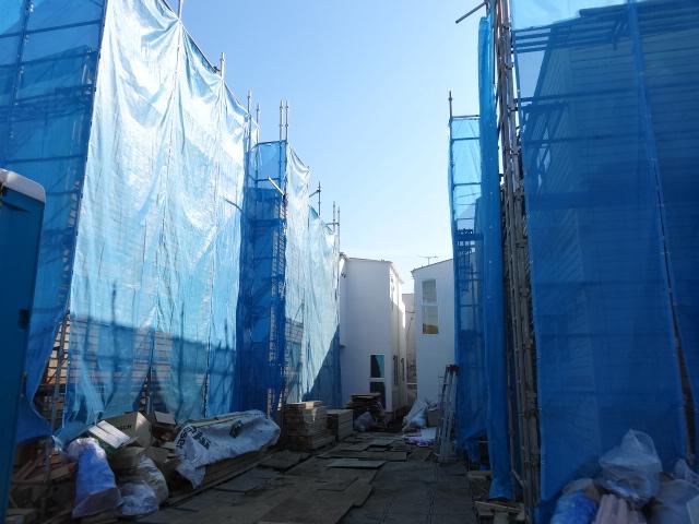 Local appearance photo. Local (12 May 2013) Shooting