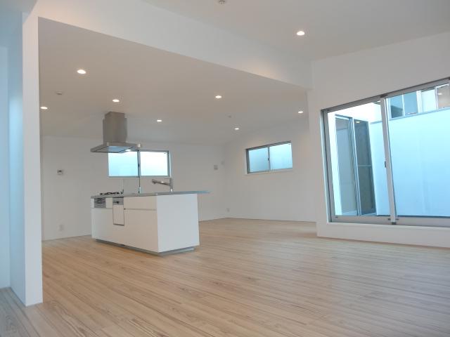 Living. B Building. Living-dining kitchen (12 May 2013) Shooting