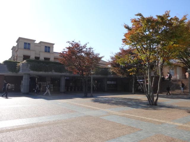station. Tokyu Toyoko Line "Denenchofu" 1023m to the station