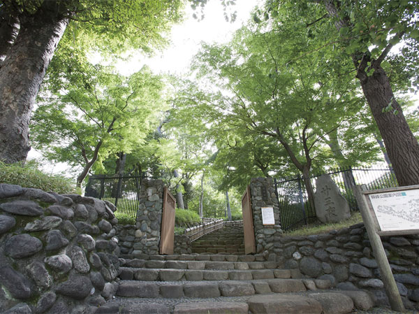 Surrounding environment. Soho park (about 590m / An 8-minute walk)