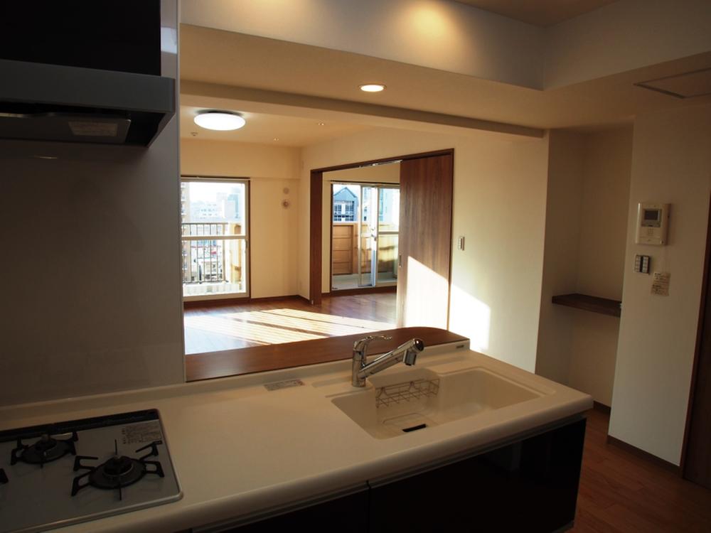 Kitchen. Indoor (12 May 2013) Shooting