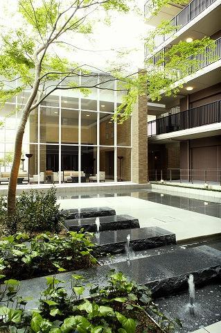 Other common areas. Place the water and the green was on site