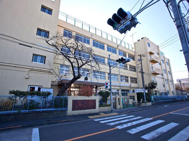 Primary school. 124m to Ota Ward Izumo Elementary School