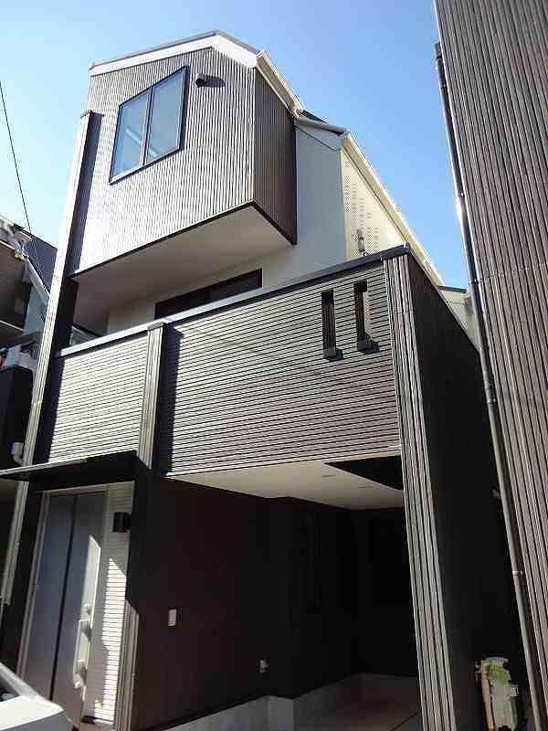 Rendering (appearance). Example of construction