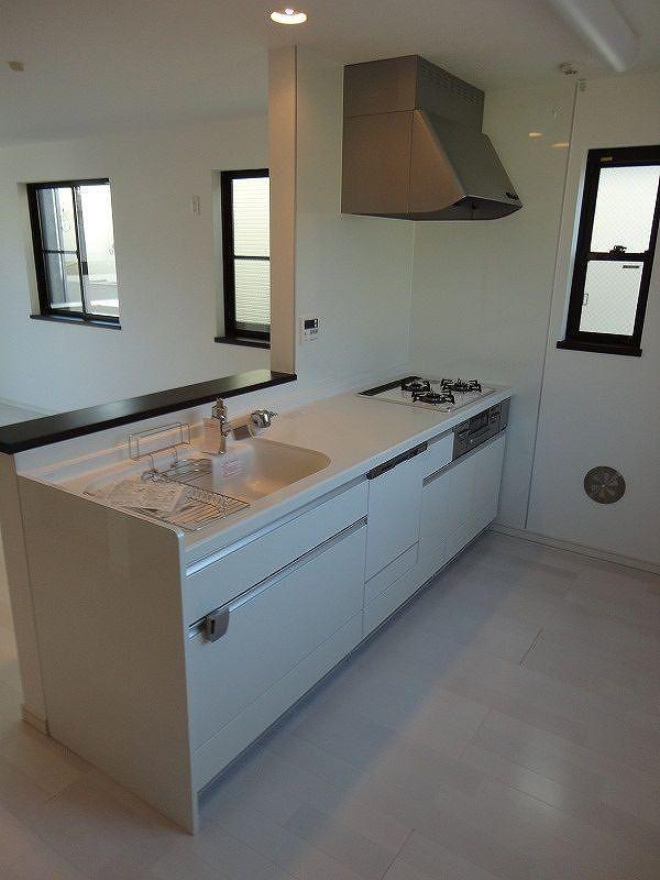 Same specifications photo (kitchen). Example of construction