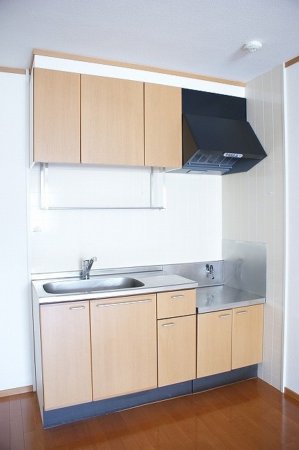 Kitchen. Two-burner gas stove installation Allowed ☆