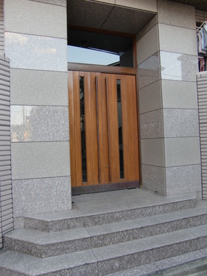 Entrance.  ◆ Entrance door ◆ 