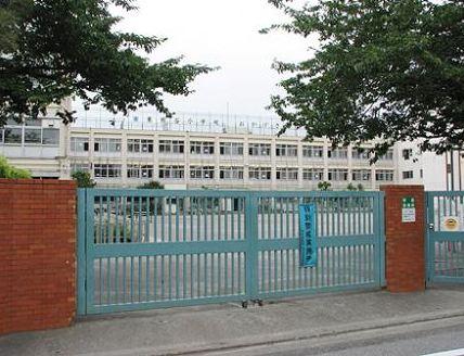 Other local. Higashikojiya elementary school 2-minute walk