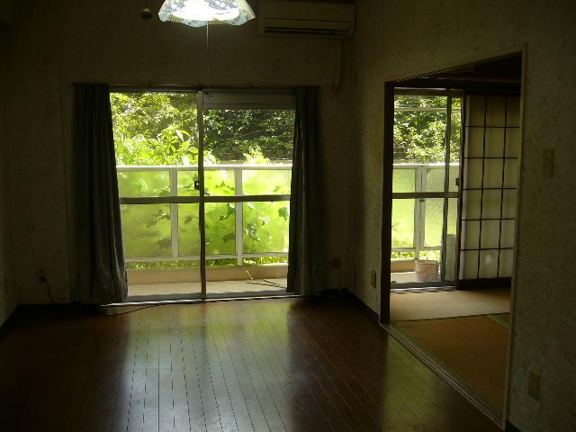 Non-living room. Room (August 2013) Shooting