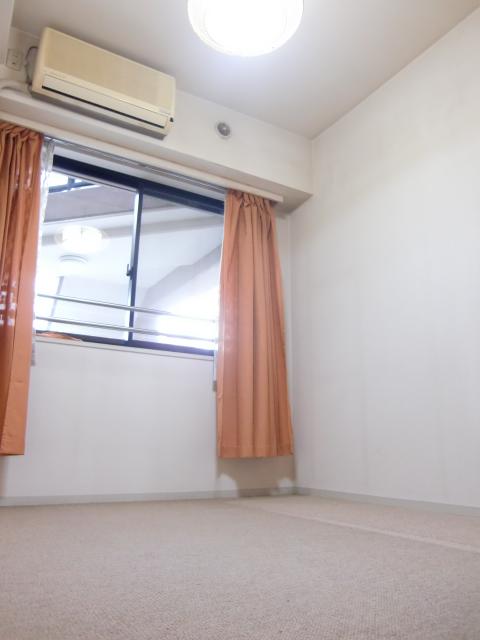 Non-living room. 4.2 Pledge ・ Western style room