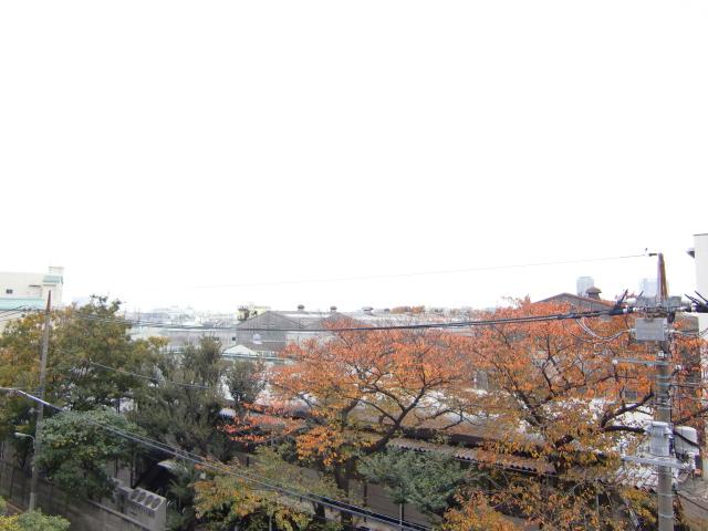 View photos from the dwelling unit. View from the balcony! direction ・ South